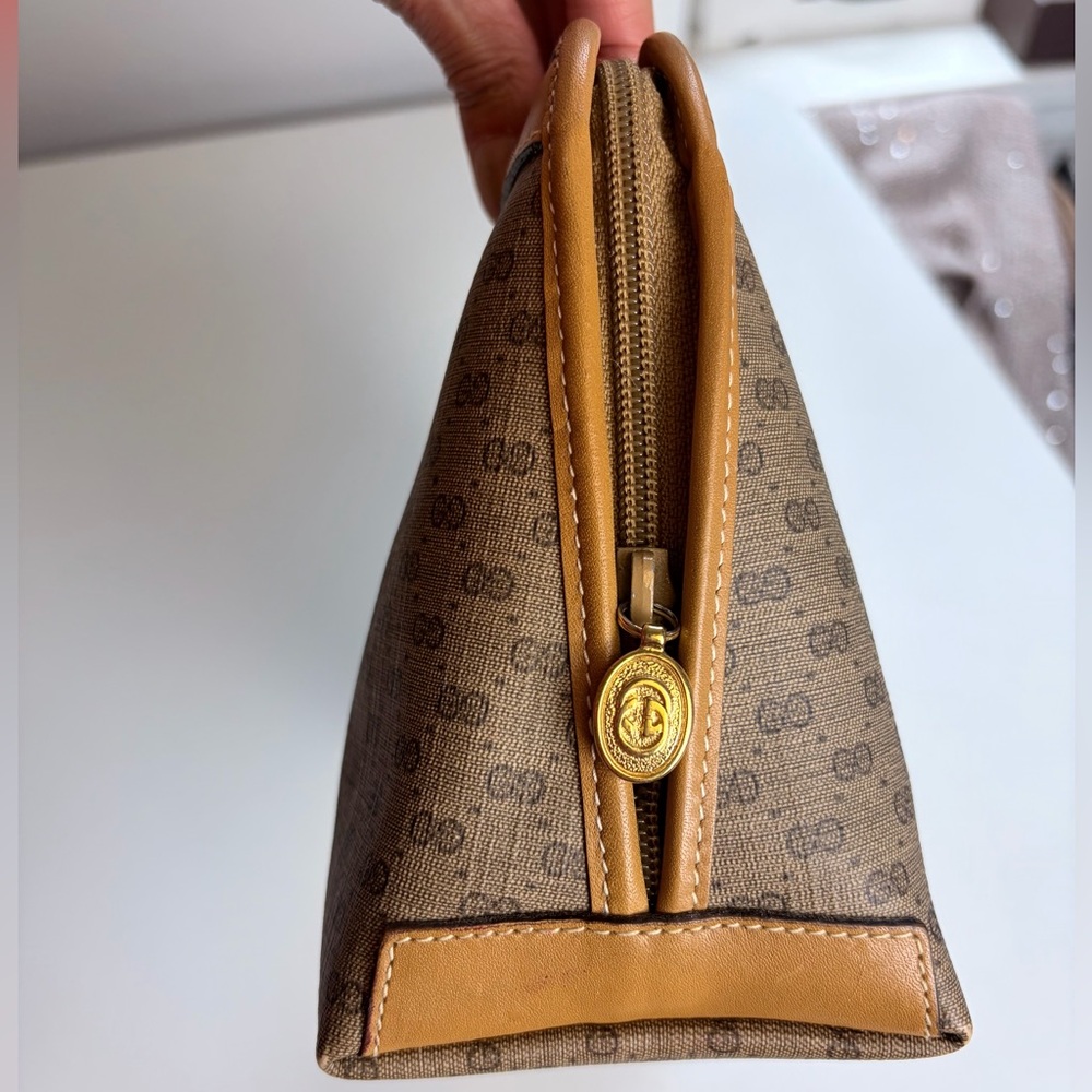 Gucci Micro GG Pouch/Clutch - Picture 4 of 15